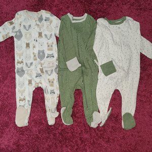 BRAND NEW 3-1pc sleepers 6-9 months